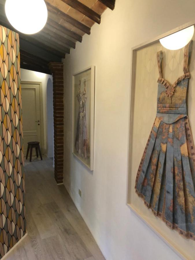 Teresa 91, appartamento incantevole con camino Siena Esterno foto