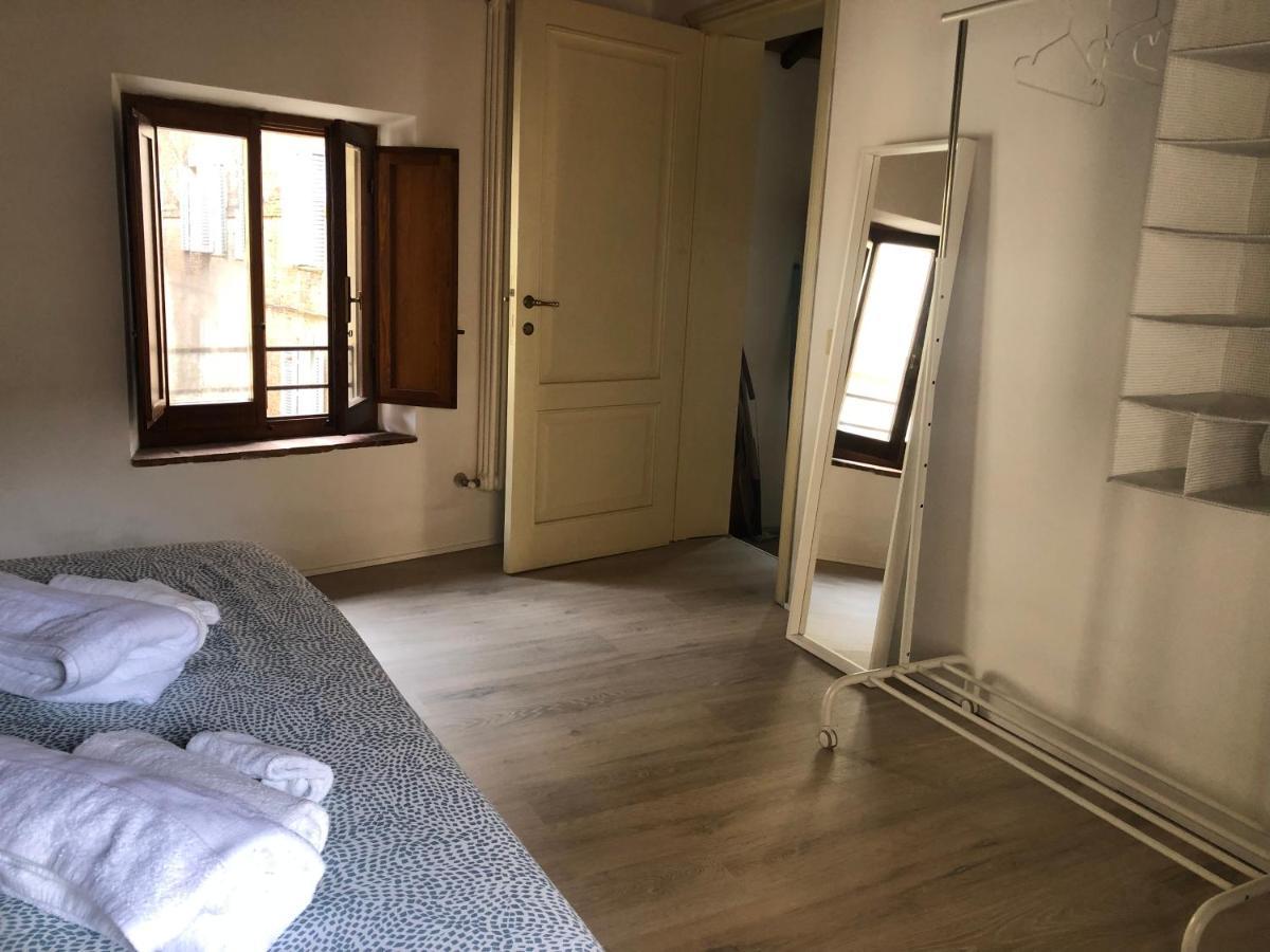 Teresa 91, appartamento incantevole con camino Siena Esterno foto