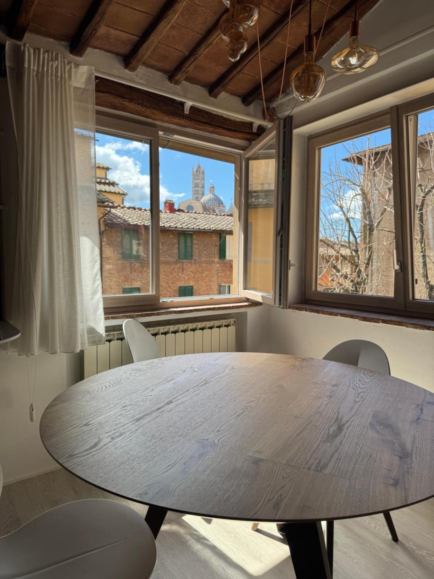 Teresa 91, appartamento incantevole con camino Siena Esterno foto